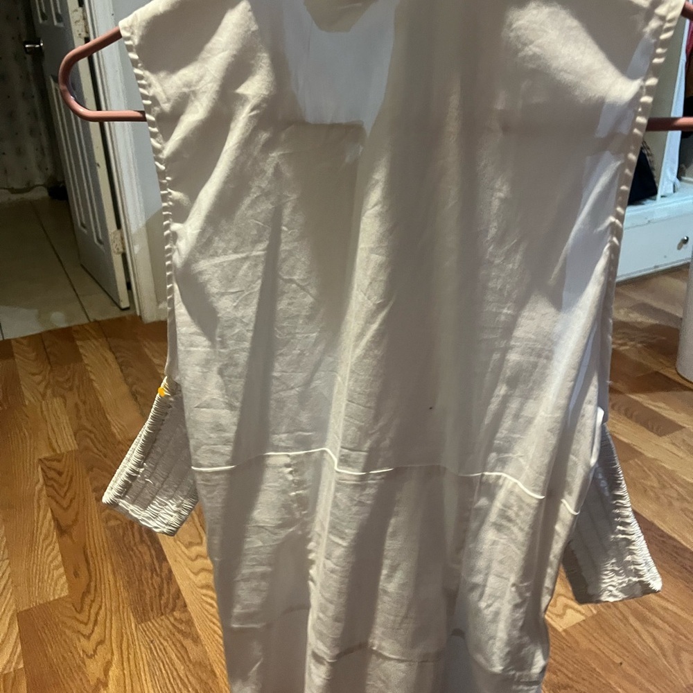 Bebe Elegant White Blouse - Picture 3 of 6